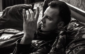 Photo by Olya Runyova